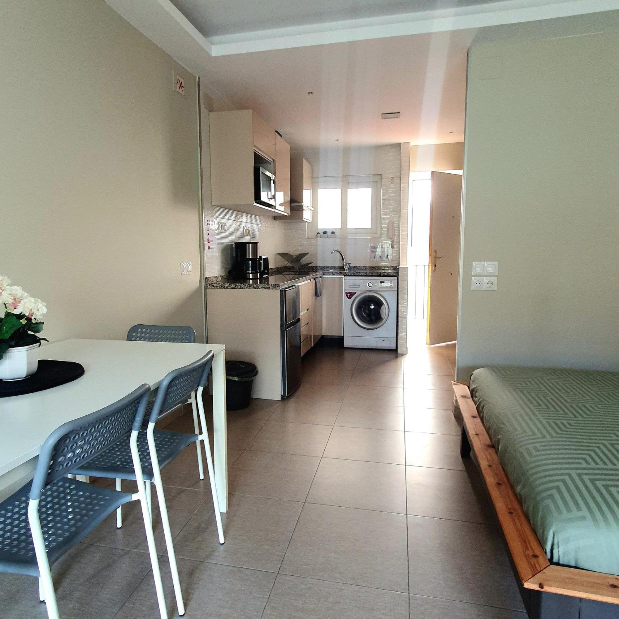 Studio In City Fuengirola Rum bild